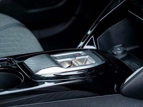 Peugeot e-2008 - Photo 19