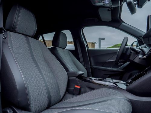 Peugeot e-2008 - Photo 20