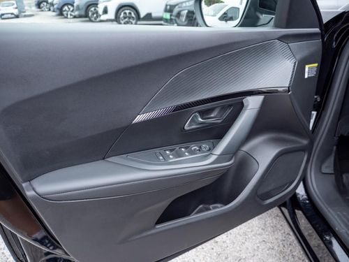 Peugeot e-2008 - Photo 21