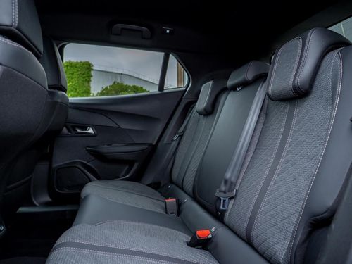 Peugeot e-2008 - Photo 25