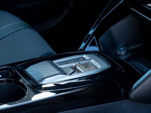 Peugeot e-2008 - Photo 19
