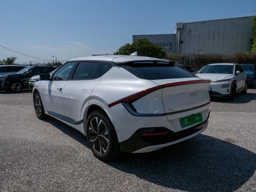 Kia EV6 - Photo 9