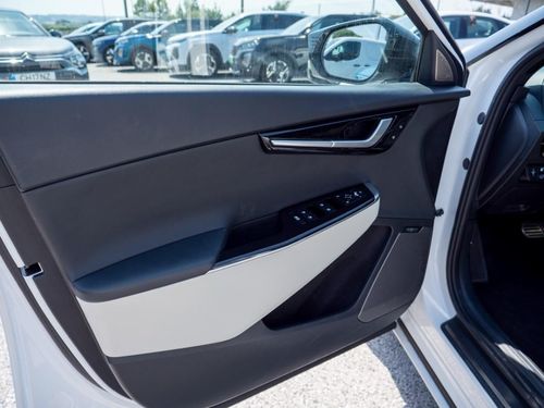 Kia EV6 - Photo 22