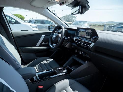 Citroen e-C4 - Photo 17