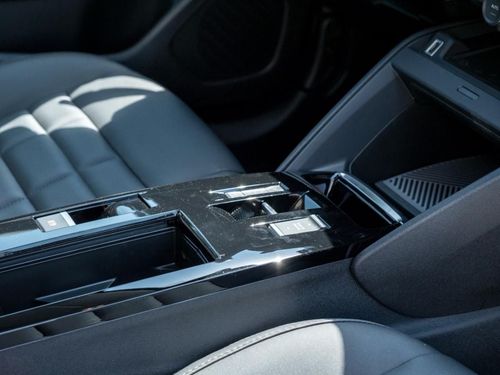 Citroen e-C4 - Photo 19