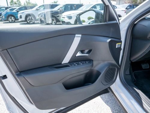 Citroen e-C4 - Photo 21