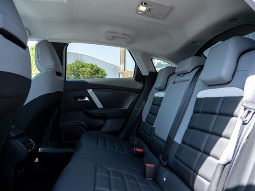 Citroen e-C4 - Photo 25