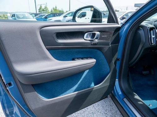 Volvo XC 40 - Photo 24