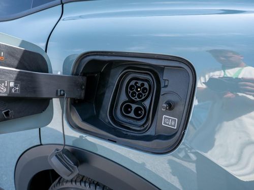 Citroen e-C4 - Photo 9