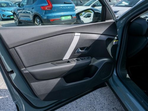 Citroen e-C4 - Photo 21