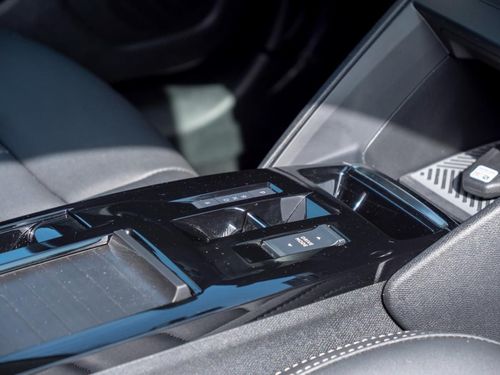 Citroen e-C4 - Photo 19