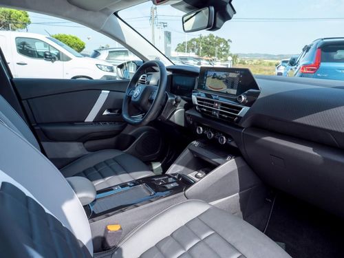 Citroen e-C4 - Photo 17