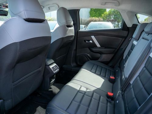 Citroen e-C4 - Photo 24