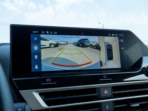 Citroen e-C4 - Photo 32
