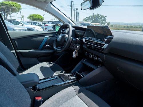 Citroen e-C4 - Photo 17