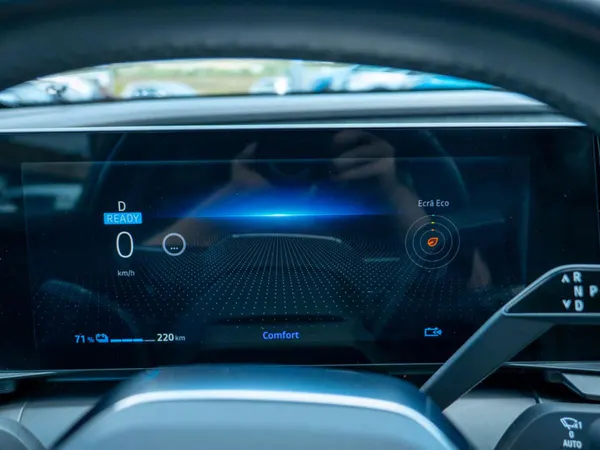 Renault Mégane E-Tech - Photo 29