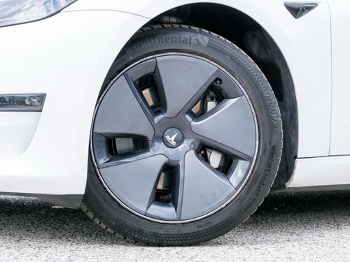 Tesla Model 3 - Photo 3