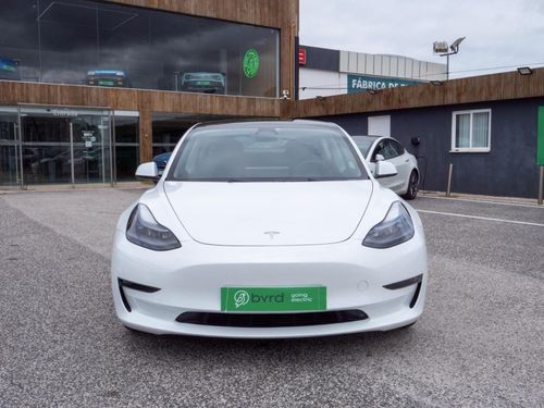 Tesla Model 3 - Photo 4