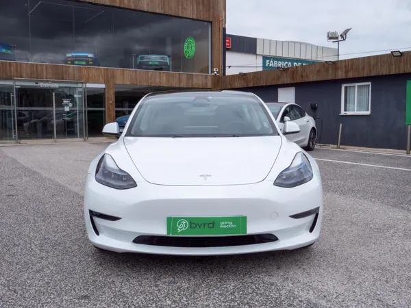 Tesla Model 3 - Photo 4