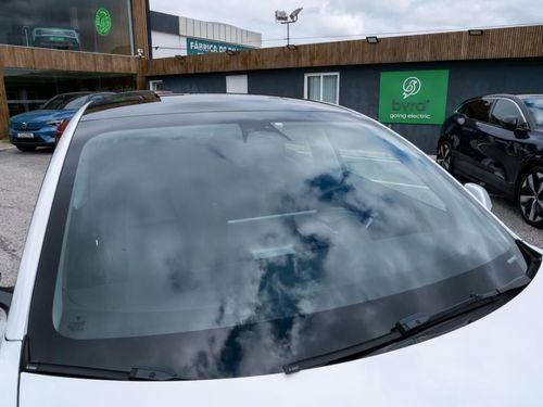 Tesla Model 3 - Photo 7
