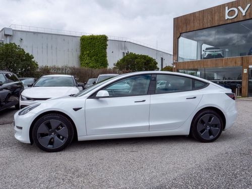Tesla Model 3 - Photo 8