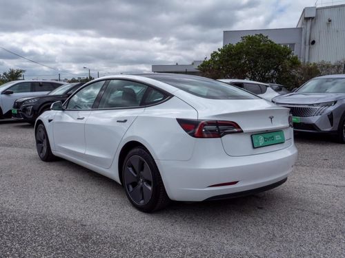 Tesla Model 3 - Photo 9