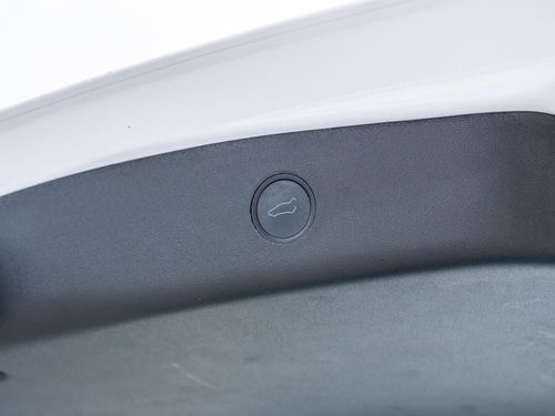 Tesla Model 3 - Photo 15