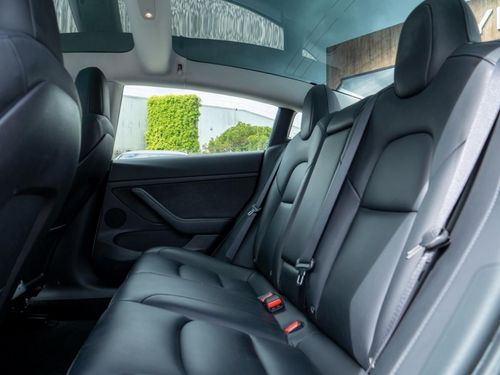 Tesla Model 3 - Photo 26
