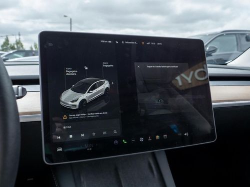 Tesla Model 3 - Photo 32