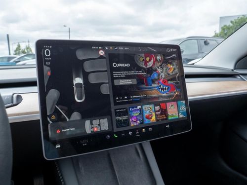 Tesla Model 3 - Photo 35