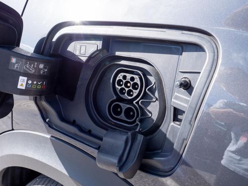 Peugeot E-3008 - Photo 9