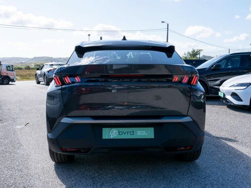 Peugeot E-3008 - Photo 11