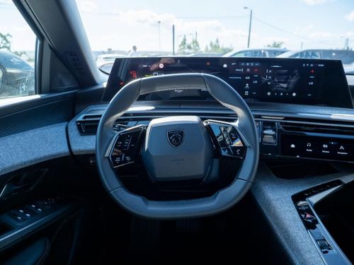 Peugeot E-3008 - Photo 29