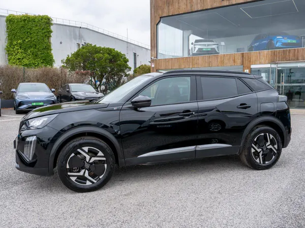 Peugeot e-2008 - Photo 8