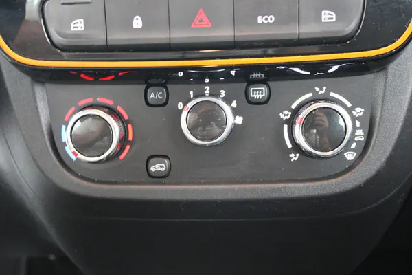 Dacia Spring - Photo 24