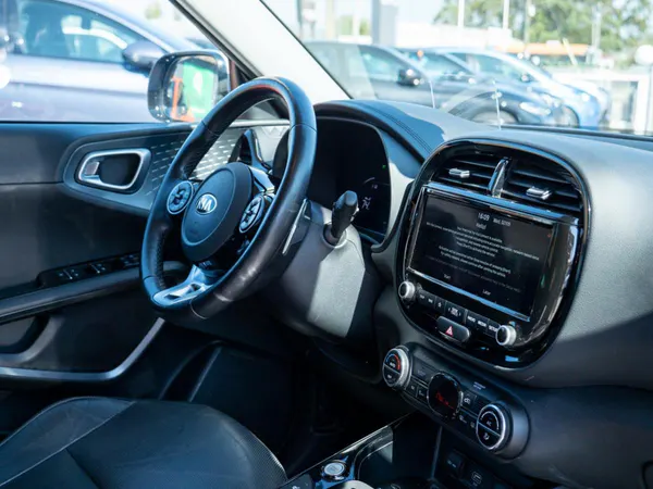 Kia e-Soul - Photo 18
