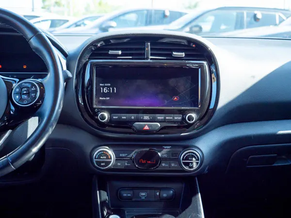 Kia e-Soul - Photo 29