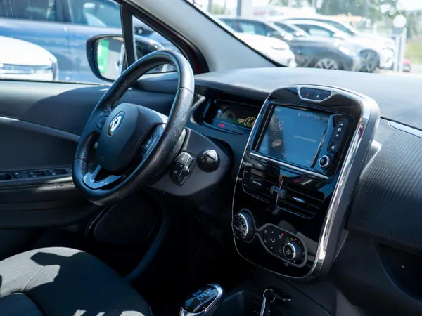 Renault Zoe - Photo 17