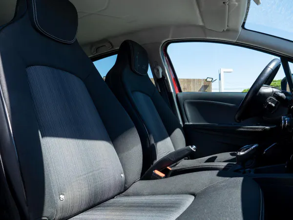 Renault Zoe - Photo 19