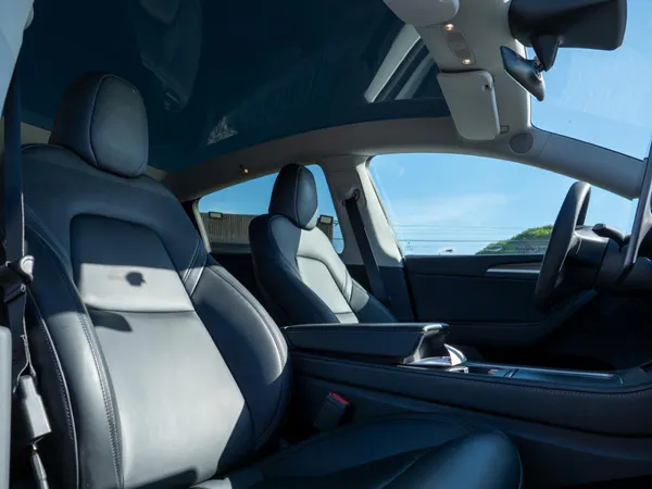 Tesla Model Y - Photo 19