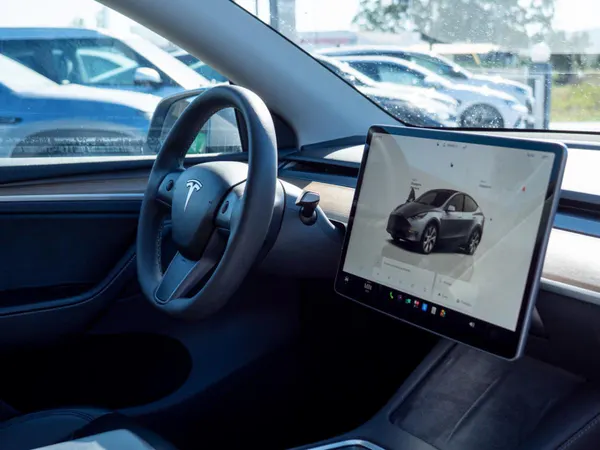 Tesla Model Y - Photo 18