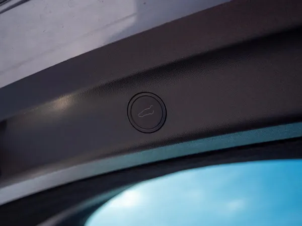 Tesla Model Y - Photo 15