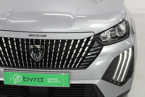 Peugeot e-2008 - Photo 4
