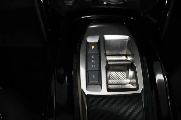 Peugeot e-2008 - Photo 20