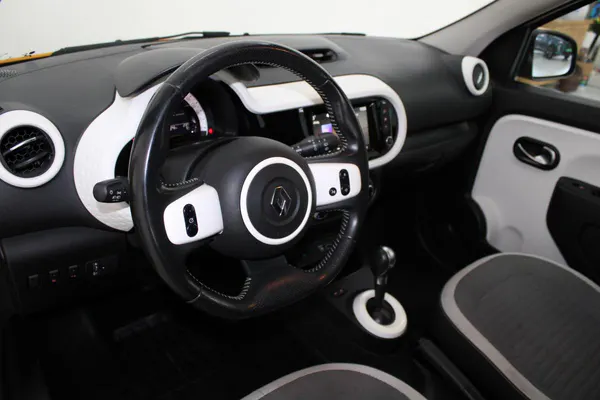 Renault Twingo - Photo 11