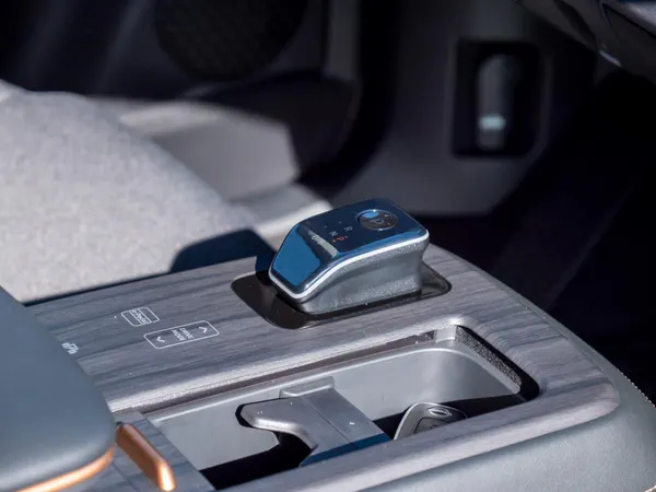 Nissan Ariya - Photo 19