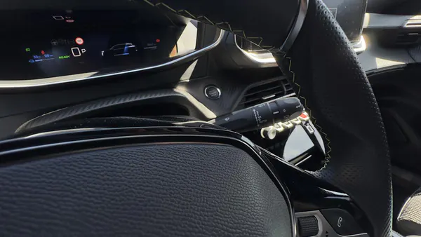 Peugeot e-2008 - Photo 27