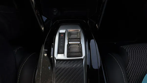 Peugeot e-2008 - Photo 21
