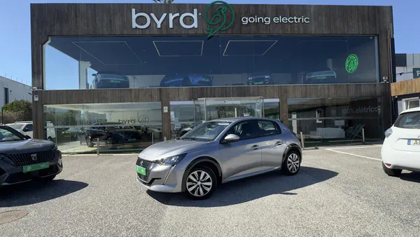 Peugeot e-208 - Photo 1