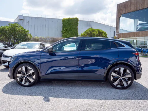 Renault Mégane E-Tech - Photo 8